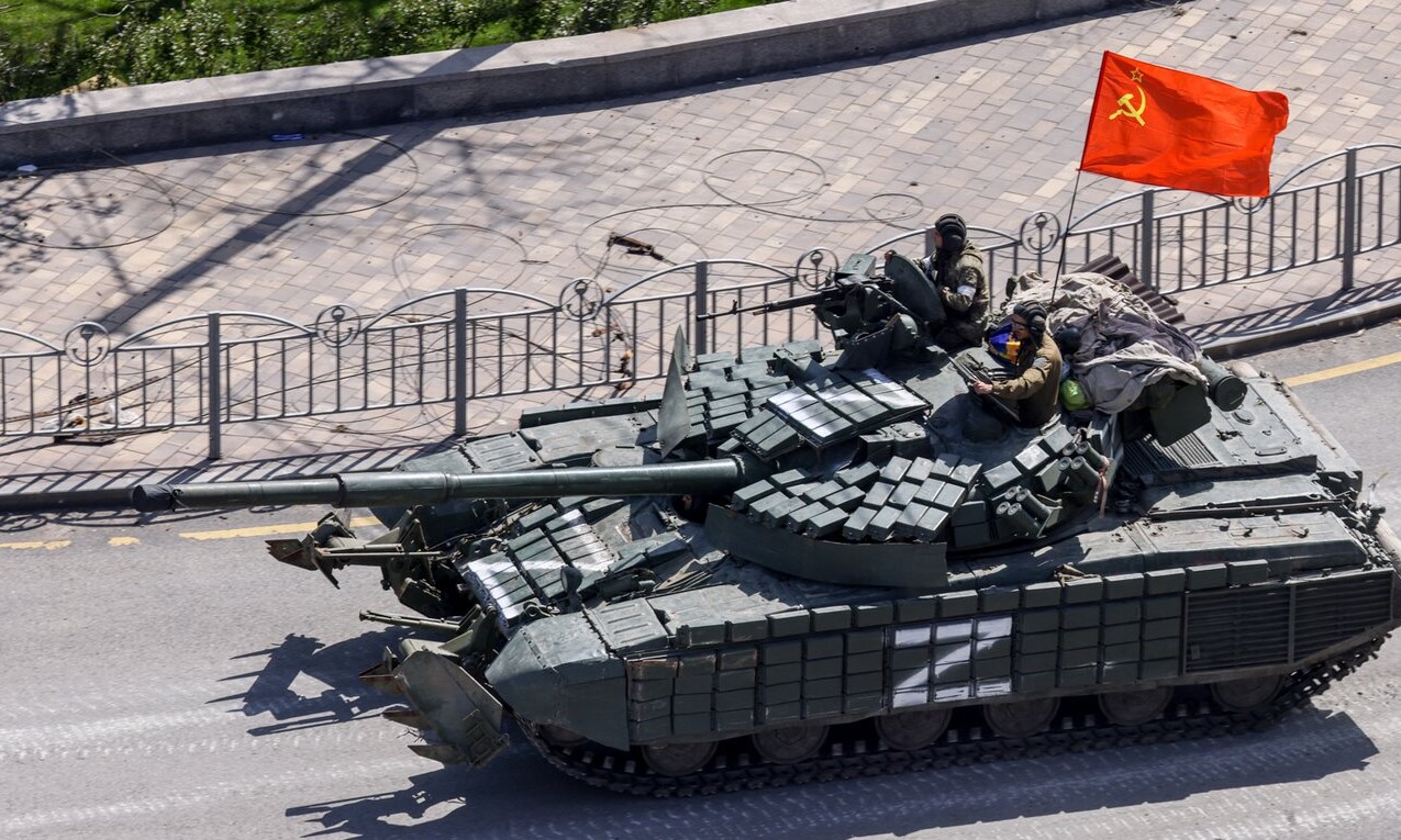 Операция военные танки. Т-90 на Украине 2022. Танк т-90 на Донбассе. Российская Военная техника. Украинские танки.